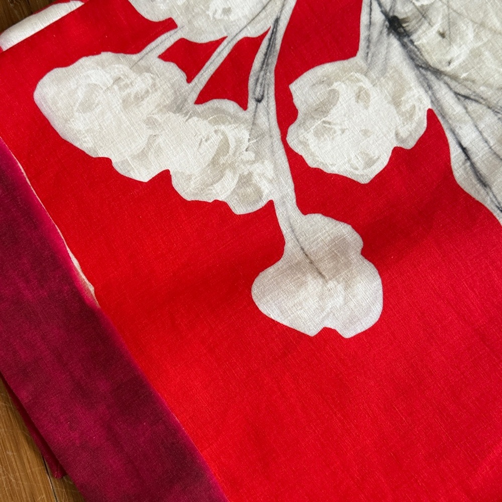 Zara Red Skirt with White Floral Print - Picture 2 of 6